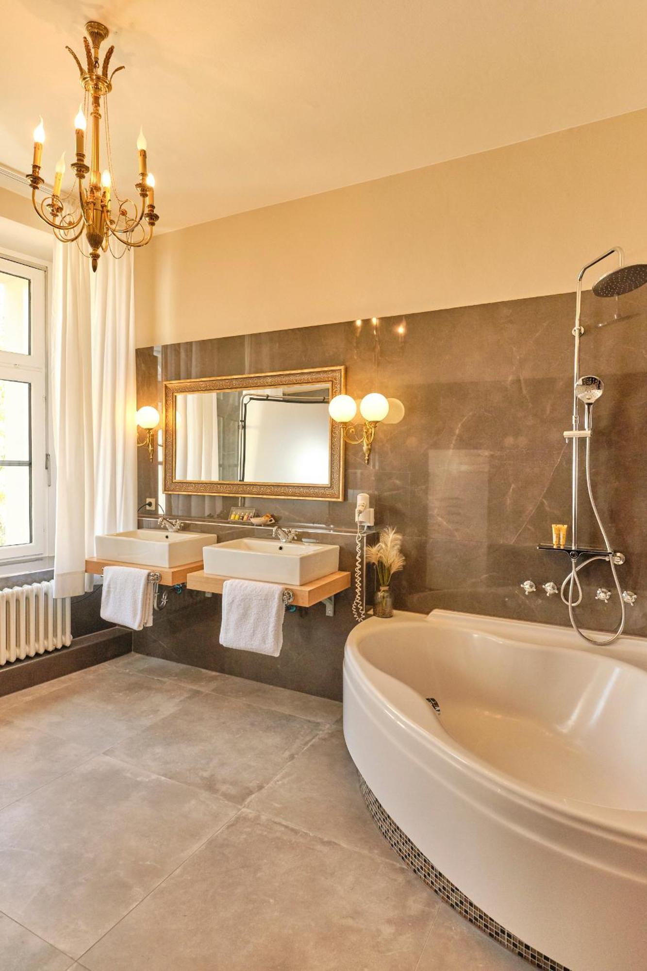 Hotel Van Bebber Xanten Bagian luar foto